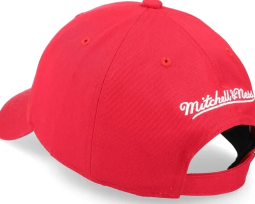 Chicago Bulls Team Ground 2.0 Red Dad Cap - Mitchell & Ness