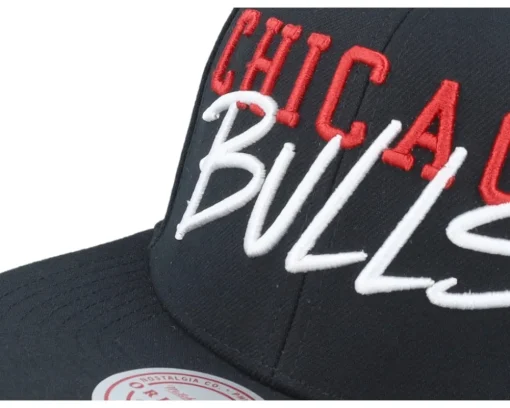 Chicago Bulls Team Tagged Black Snapback - Mitchell & Ness