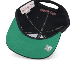 Chicago Bulls Varsity Bust Black Snapback - Mitchell & Ness