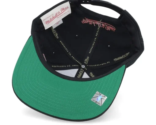 Chicago Bulls Varsity Bust Black Snapback - Mitchell & Ness