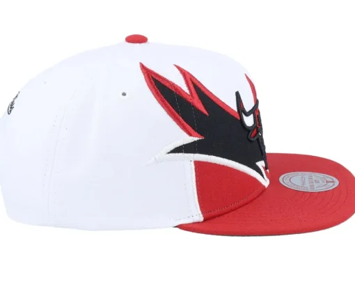 Chicago Bulls Waverunner White/Red Snapback - Mitchell & Ness