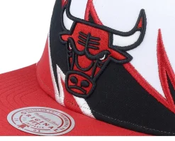 Chicago Bulls Waverunner White/Red Snapback - Mitchell & Ness