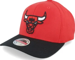 Chicago Bulls Wool 2 Tone Stretch Red/Black Adjustable - Mitchell & Ness