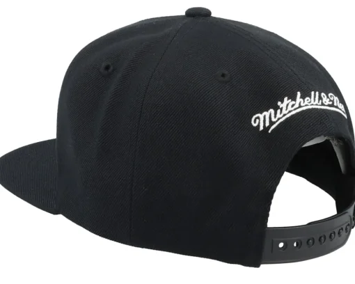 Cleveland Cavaliers Champs 16 HWC Black Snapback - Mitchell & Ness