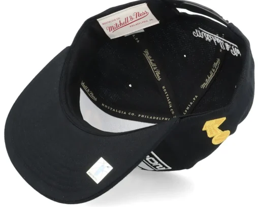 Cleveland Cavaliers Champs 16 HWC Black Snapback - Mitchell & Ness