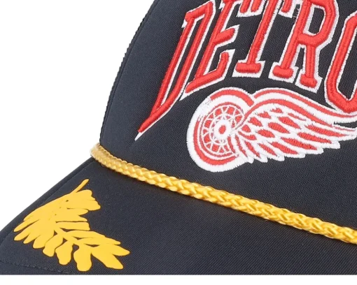 Detroit Red Wings Gold Leaf Hwc Black Trucker - Mitchell & Ness