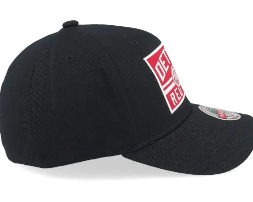 Detroit Red Wings Horizon Patch Classic Red Black Adjustable - Mitchell & Ness