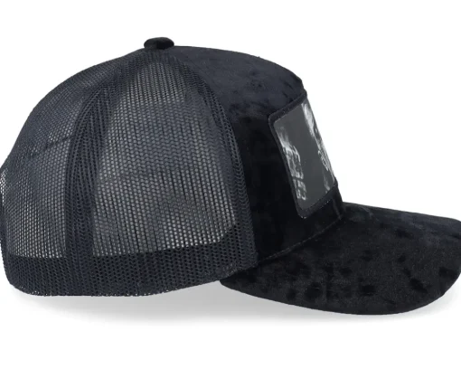Frank Velvet Black/Black A-frame Trucker - Scenes