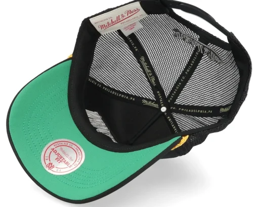 Georgetown Hoyas Gold Leaf Vintage Trucker - Mitchell & Ness