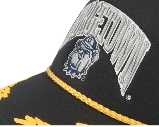 Georgetown Hoyas Gold Leaf Vintage Trucker - Mitchell & Ness