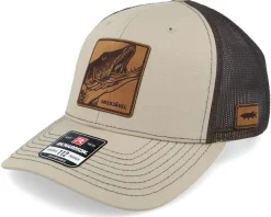 Grisjävel Laser 112 Split Khaki/Coffee Trucker - Skillfish