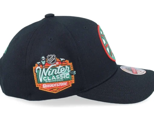 Hatstore Exclusive x Boston Bruins Winter Classic Red Black Adjustable - Mitchell & Ness