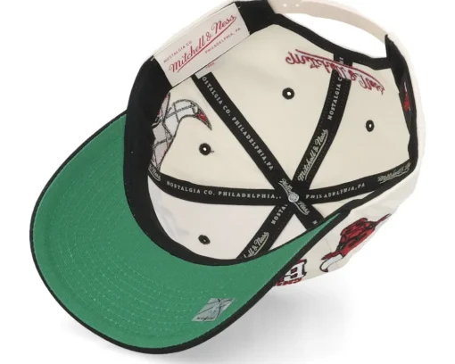 Hatstore Exclusive x Chicago Bulls Netlogo Cream/Black Adjustable - Mitchell & Ness
