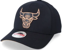 Hatstore Exclusive x Chicago Bulls Leather Logo Black Adjustable - Mitchell & Ness