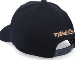 Hatstore Exclusive x Chicago Bulls Leather Logo Black Adjustable - Mitchell & Ness