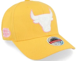 Hatstore Exclusive x Chicago Bulls Pink Lemon Yellow/Pink Adjustable - Mitchell & Ness