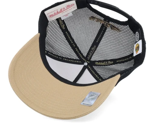 Hatstore Exclusive x Chicago Blackhawks Archaeo Tan/Black Trucker - Mitchell & Ness