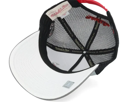 Hatstore Exclusive x Chicago Bulls Iron/Black Grey Trucker - Mitchell & Ness
