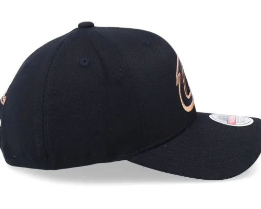 Hatstore Exclusive x Cleveland Cavaliers Leather Logo Black Adjustable - Mitchell & Ness