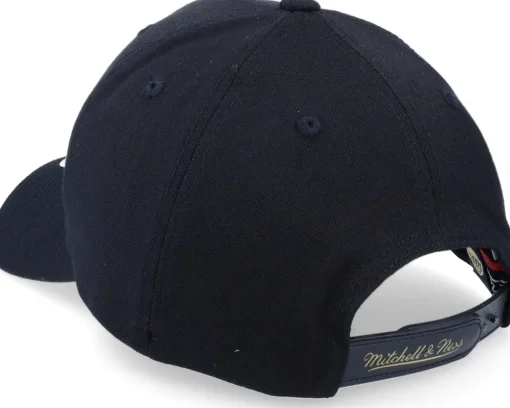 Hatstore Exclusive x Los Angeles Lakers Luxe Black Adjustable - Mitchell & Ness