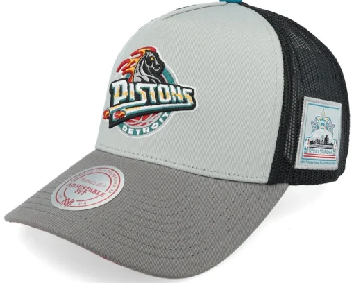 Hatstore Exclusive x Los Angeles Lakers Iron Grey/Black Trucker - Mitchell & Ness
