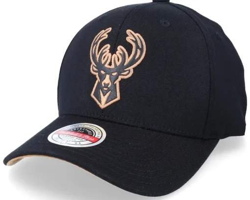 Hatstore Exclusive x Milwaukee Bucks Leather Logo Black Adjustable - Mitchell & Ness