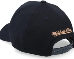 Hatstore Exclusive x Milwaukee Bucks Leather Logo Black Adjustable - Mitchell & Ness