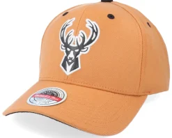 Hatstore Exclusive x Milwaukee Bucks Camel Leather Logo - Mitchell & Ness