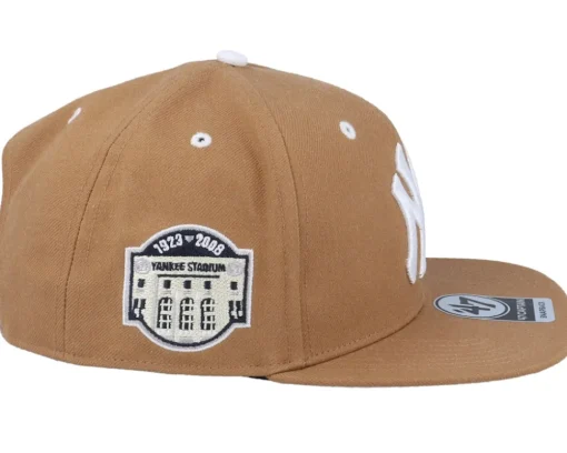 Hatstore Exclusive x New York Yankees Stadium Camel/White Snapback - 47 Brand