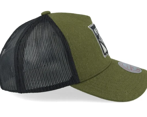 Hatstore Exclusive x New York Rangers Winterized True Forestgreen/Black Trucker - Mitchell & Ness