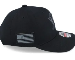 Hatstore Exclusive x Pittsburgh Penguins Black Flag Black Adjustable - Mitchell & Ness