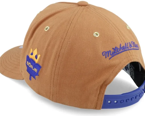 Hatstore Exclusive x Toronto Maple Leafs Börje Salming #21 NHL Tan Adjustable - Mitchell & Ness