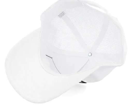 Ice Hockey In Action Patch Velvet White A-Frame Trucker - Calza Pennello