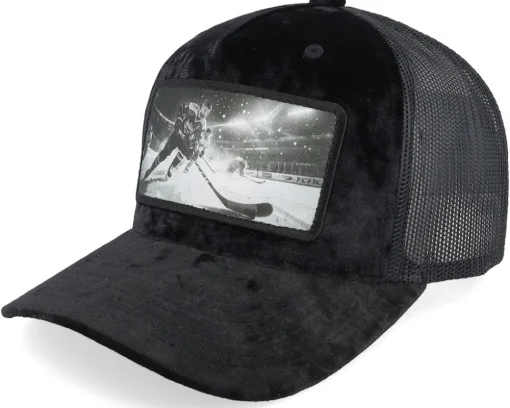 Ice Hockey Player Patch Velvet Green/Ivory A-Frame Trucker - Calza Pennello