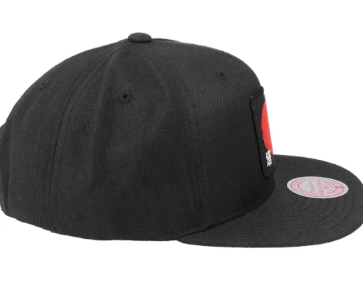 Japanese Pagoda Black Snapback - Yapan
