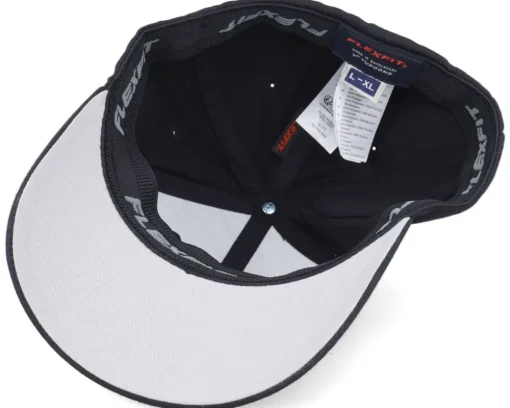 Lazy Capybara Black Flexfit - Iconic