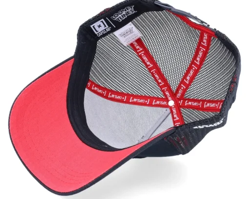 Looney Tunes Wile E Coyote Black Trucker - Capslab