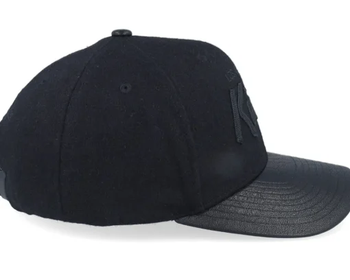 Los Angeles Kings Out Wool Pro Vintage Black Adjustable - Mitchell & Ness
