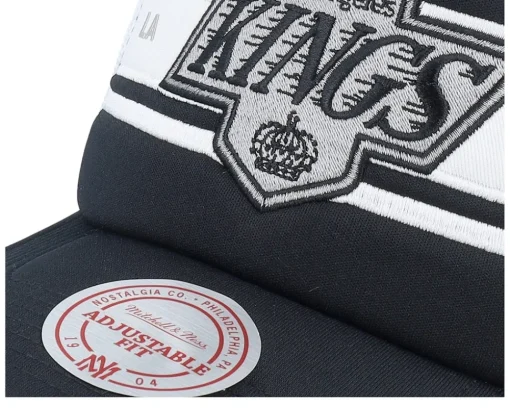 Los Angeles Kings Sideline Vintage Black/White A-frame Trucker - Mitchell & Ness