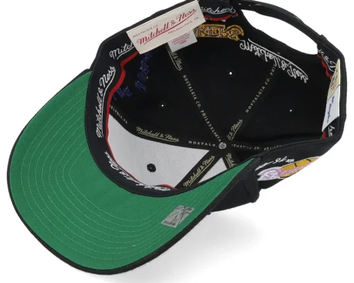 Los Angeles Lakers Classic Red Hwc Timeline Black Adjustable - Mitchell & Ness