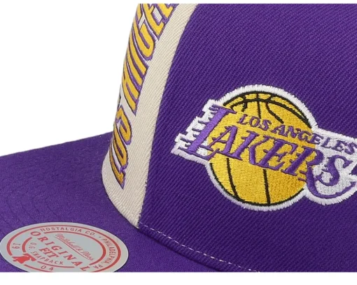 Los Angeles Lakers Pop Panel Off White/Purple Snapback - Mitchell & Ness