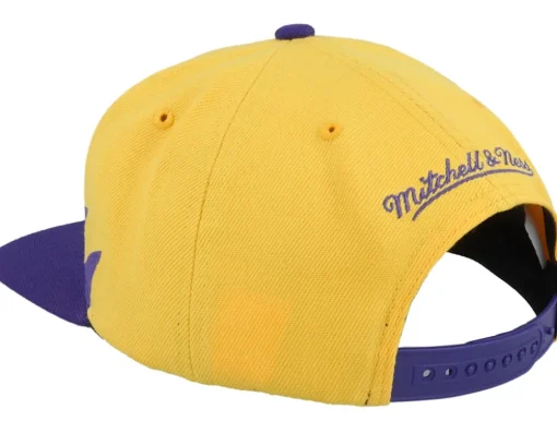 Los Angeles Lakers Sharktooth Yellow/Purple Snapback - Mitchell & Ness