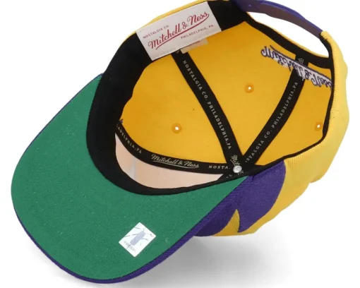 Los Angeles Lakers Sharktooth Yellow/Purple Snapback - Mitchell & Ness