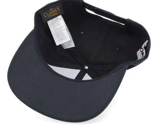 Lovers Engraved Patch Black Snapback - Moomin