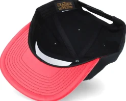 Metallic Visor Black/Red Snapback - Yupoong