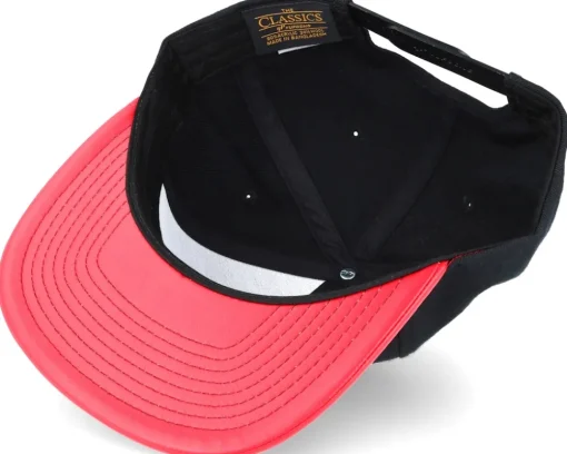 Metallic Visor Black/Red Snapback - Yupoong