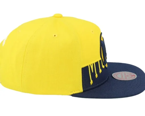 Michigan Wolverines Half & Half Yellow/Navy Snapback - Mitchell & Ness