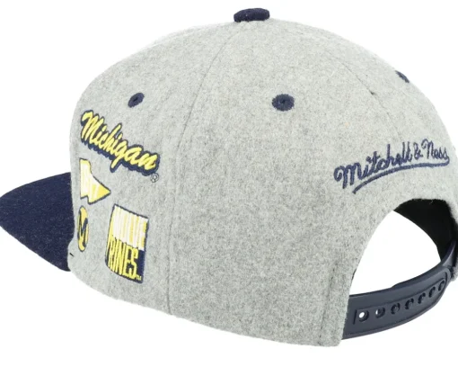 Michigan Wolverines Melton Patch Grey/Navy Snapback - Mitchell & Ness