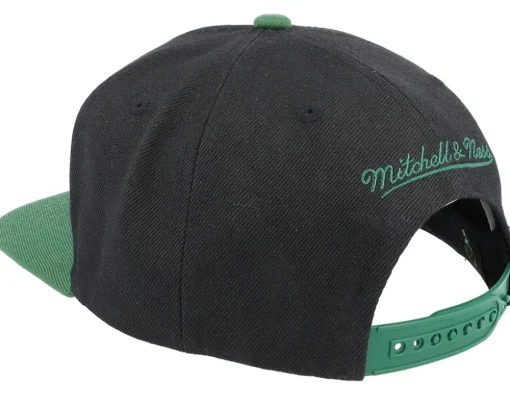 Milwaukee Bucks 8 Bit Xl Black/Green Snapback - Mitchell & Ness