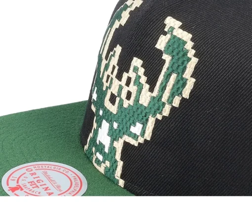 Milwaukee Bucks 8 Bit Xl Black/Green Snapback - Mitchell & Ness
